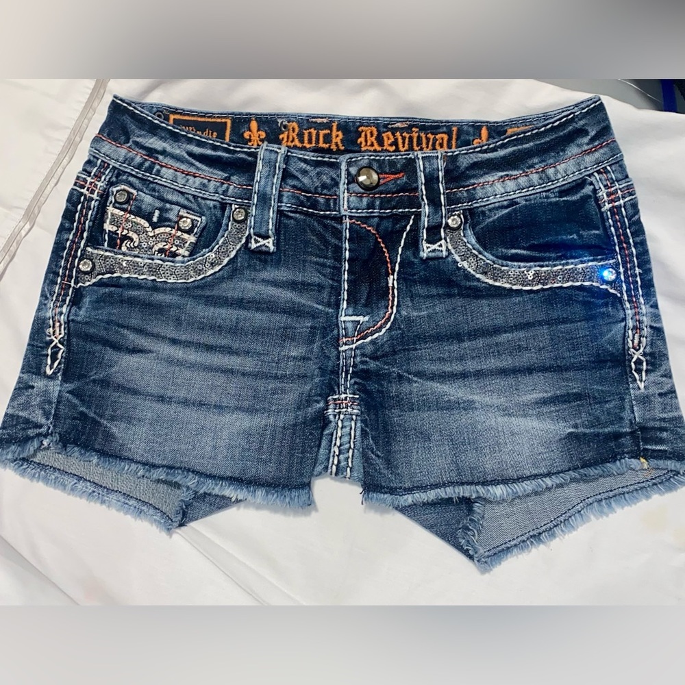 ROCK REVIVAL WINDIE SHORTS FACTORY CUT OFFS SEQUINS RHINESTONES LEATHER 24 - Picture 4 of 8